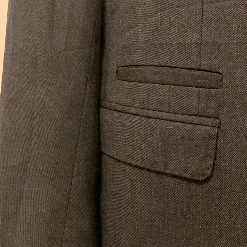 English Laundry (40R) - Picture 3 of 15